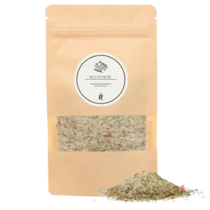 Das Bild zeigt einen Haufen Bolognese Gewürz vor einer Verpackung.