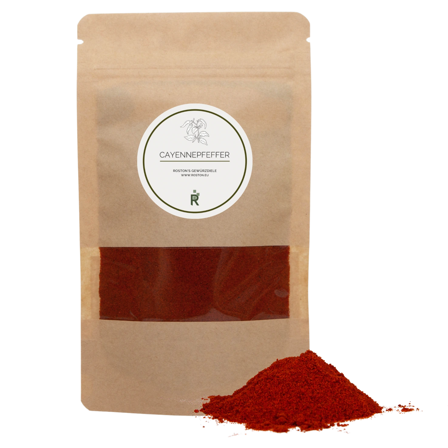 Das Bild zeigt einen Haufen Cayennepfeffer vor einer Verpackung.